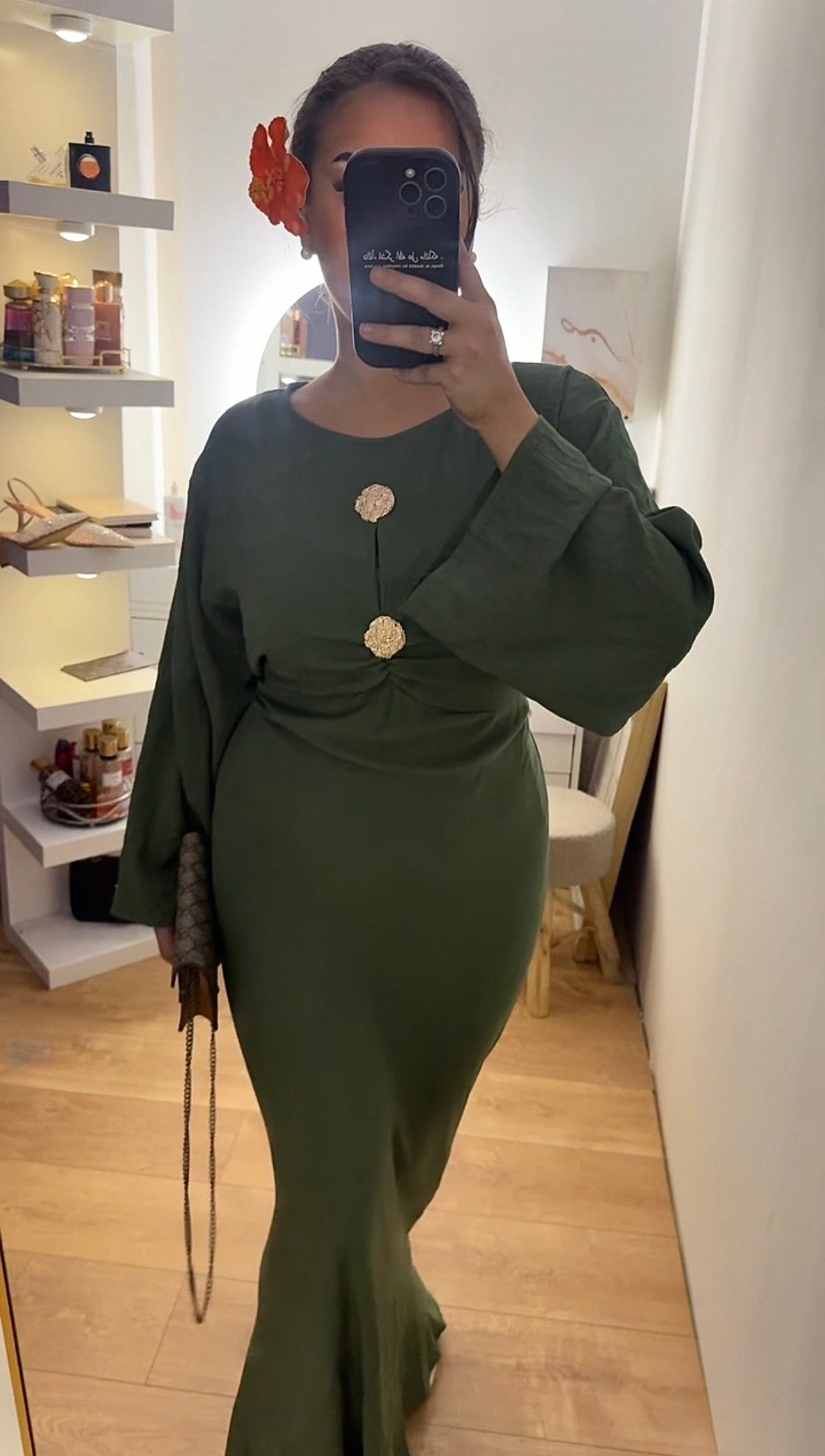 Robe Longue à Bouton dorée
