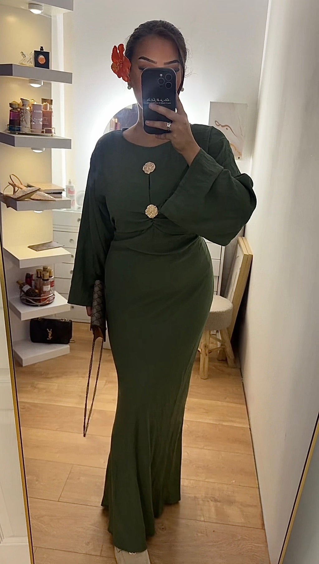 Robe Longue à Bouton dorée