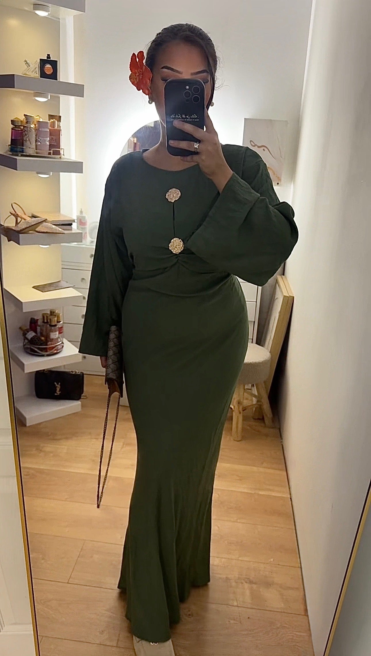 Robe Longue à Bouton dorée